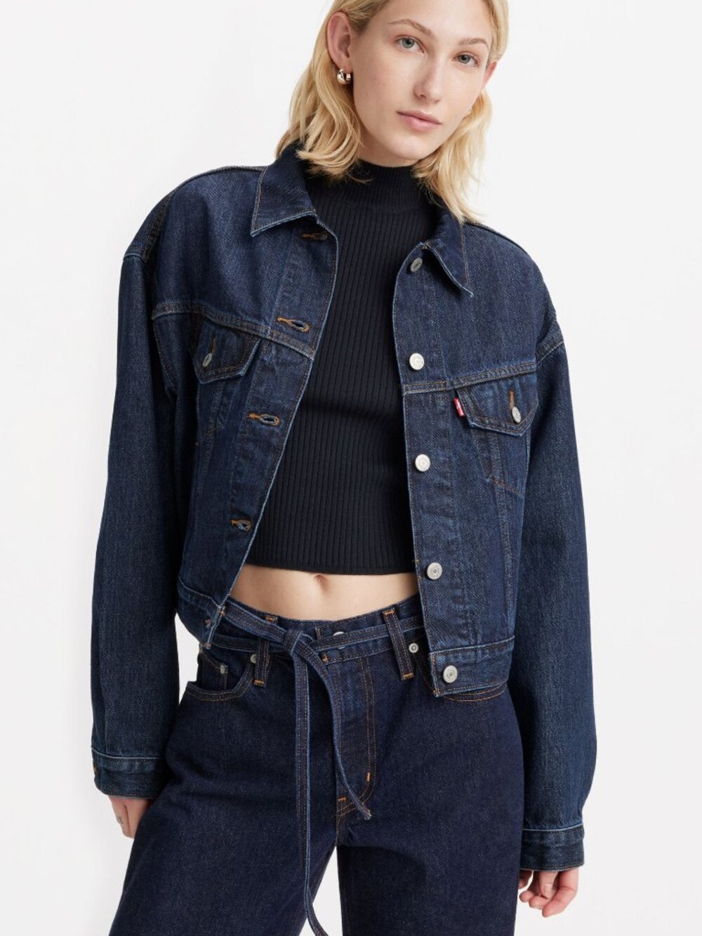 Levi's Cropped '90s Trucker Jacket | Dark Wash | Relaxed Fit